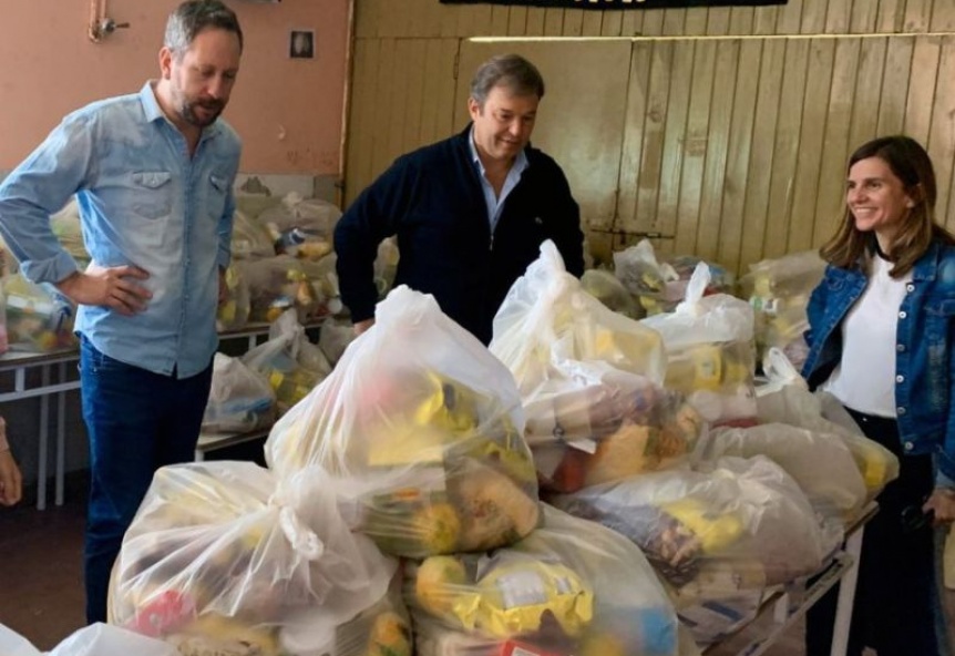 El municipio de Almirante Brown reparti ms de 800 toneladas de alimentos en las escuelas
