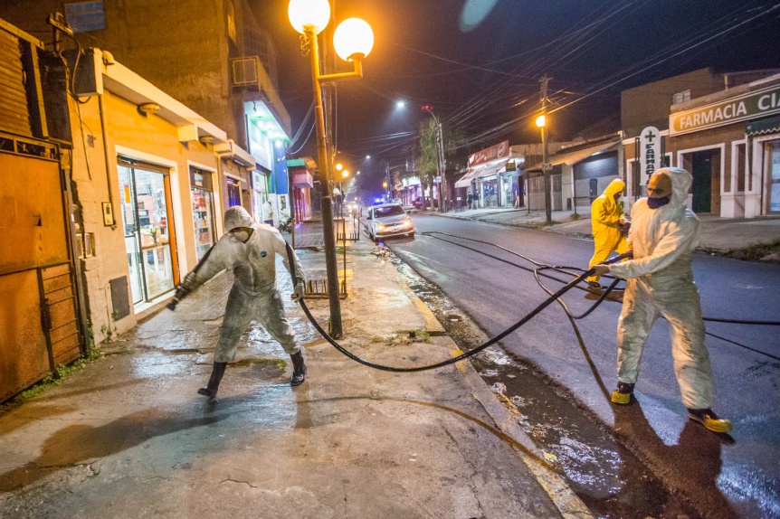 Berazategui: Continan los operativos de desinfeccin de espacios pblicos