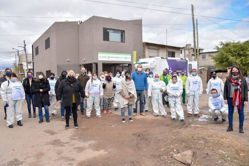 El Municipio de Quilmes recibi una ambulancia donada por la empresa Toyota