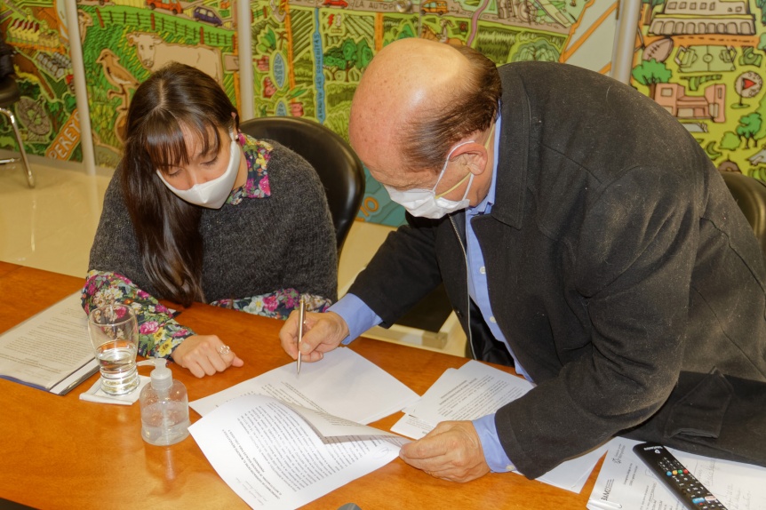 La Municipalidad de Berazategui firm un acuerdo de cooperacin con el PAMI
