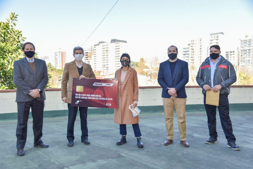 Donaron 5 mil litros de combustible para ambulancias del Municipio de  Quilmes
