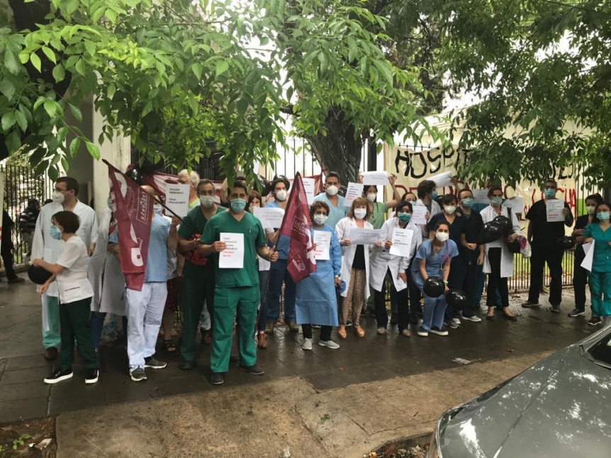 Paro de mdicos en el Hospital Iriarte en reclamo salarial